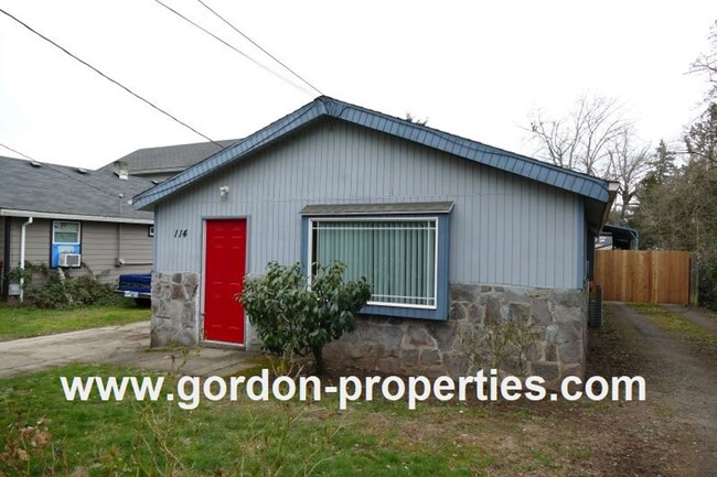 Building Photo - $1,795.00 - SE 127th Ave - Hazelwood singl...