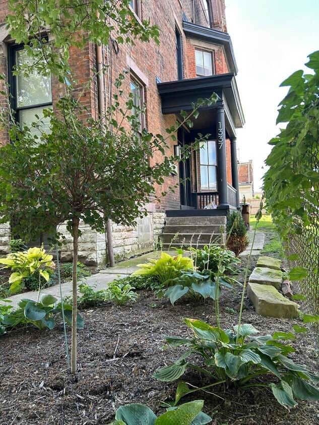 Foto principal - 1337 Scott St