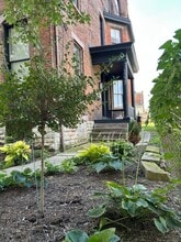 Building Photo - 1337 Scott St