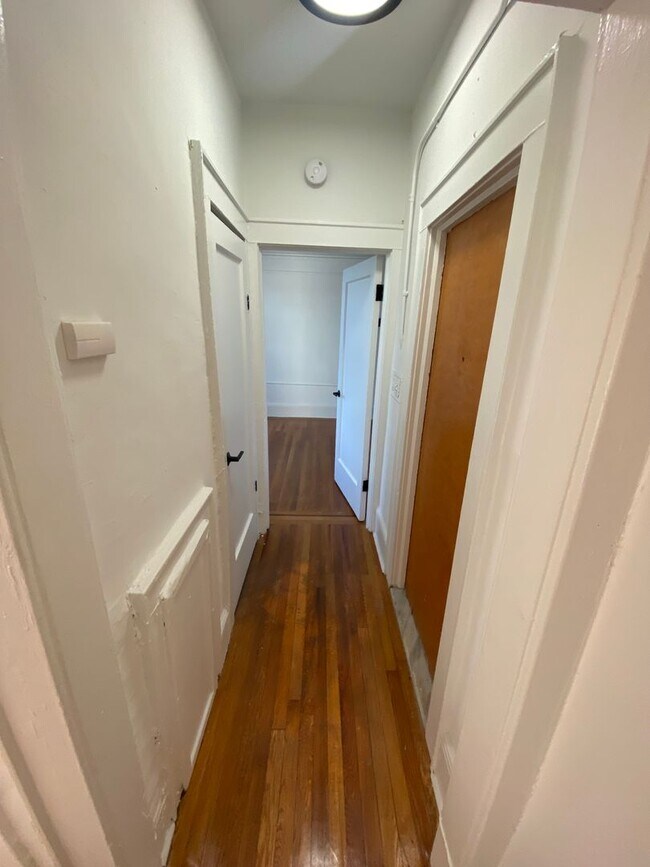 Interior Photo - St. Lukes Place