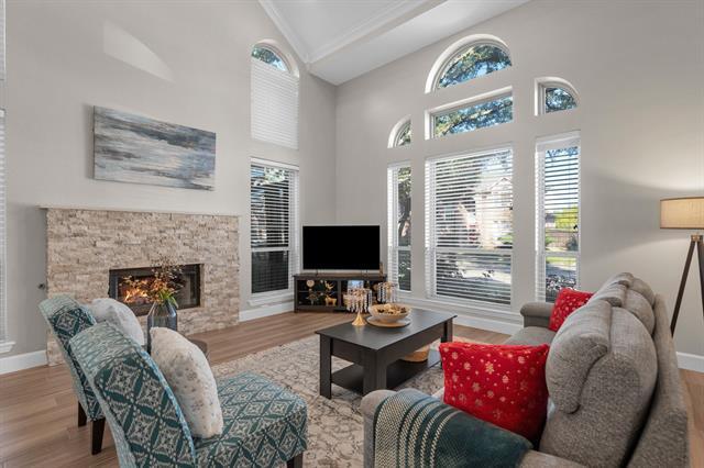 Foto del edificio - 901 Brentwood Dr