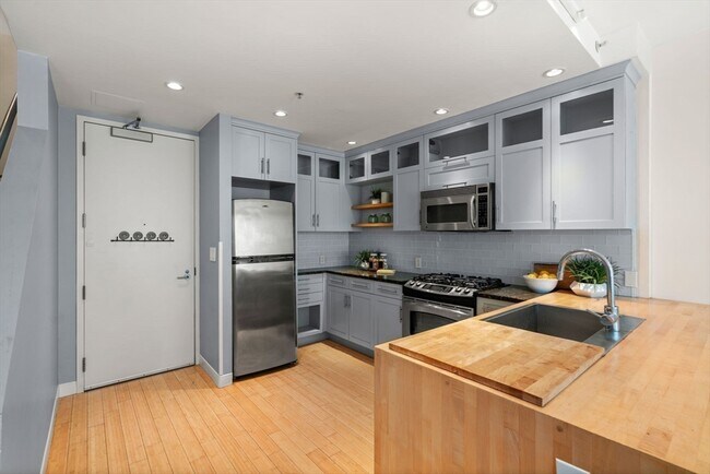 Foto del edificio - 251 Heath St