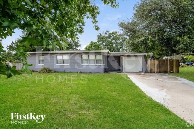 Building Photo - 648 Dorado Ave