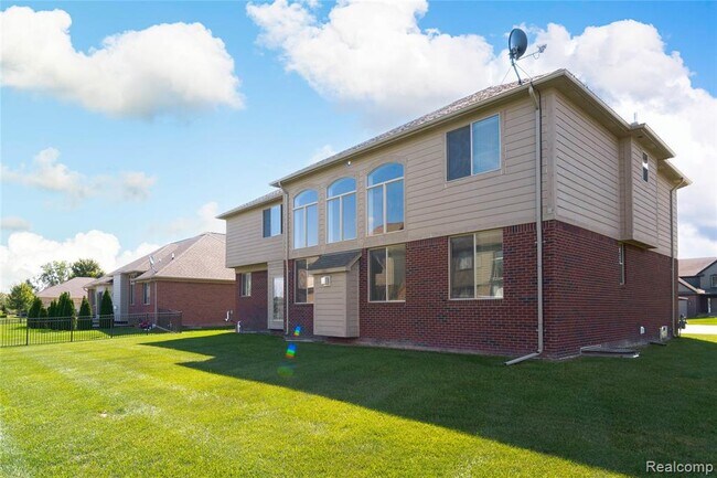 Foto del edificio - 15357 Prentice Ct