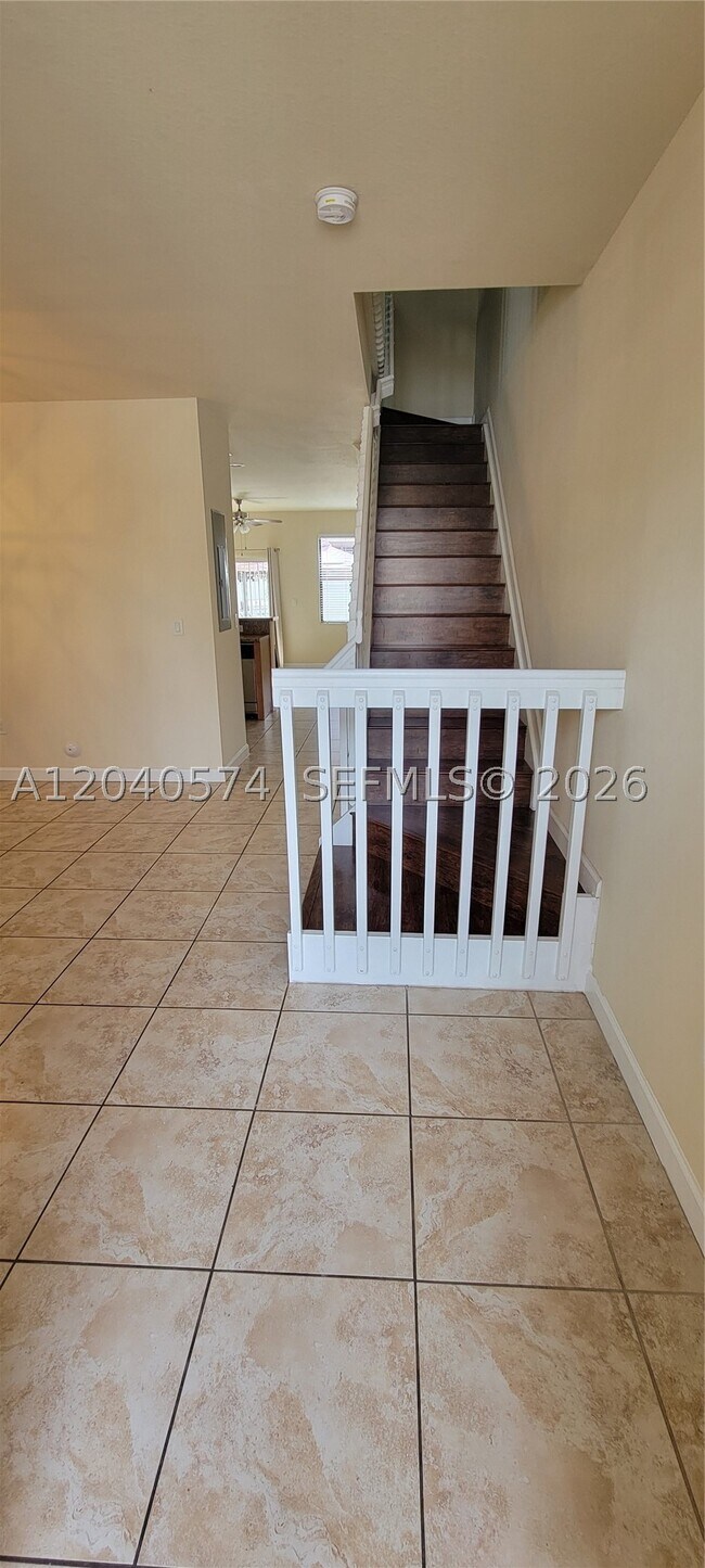 Building Photo - 8872 W 35th Ct