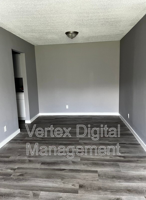 Building Photo - 4551 Narrow Lane Rd