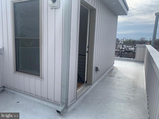 Building Photo - 1325 S Myrtlewood St
