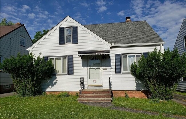 Building Photo - 3 BED 1 BATH SINGLE FAMILY HOME IN BEAUTIF...