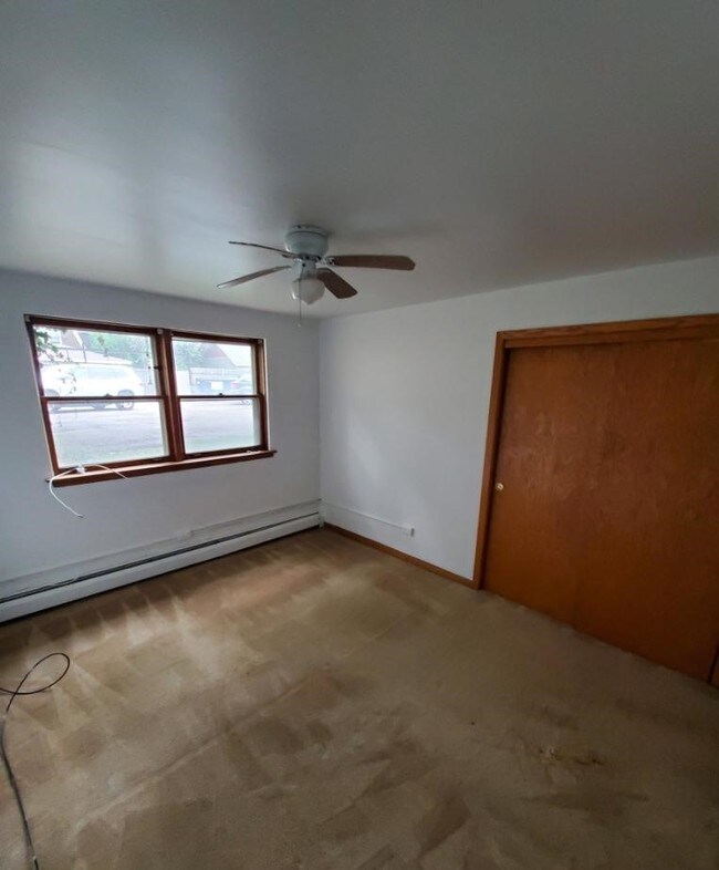 Building Photo - 4149 N Tripp Ave