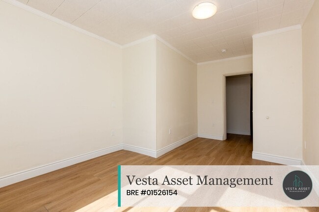 Building Photo - 190 8th St