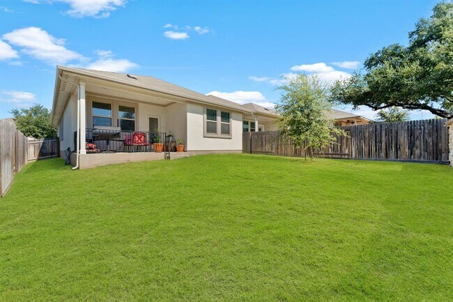 Foto del edificio - 229 McFarland St