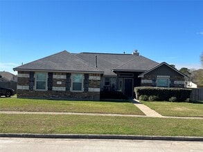 Building Photo - 99 Fordland Estate Dr