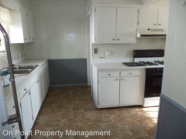 Building Photo - 1 br, 1 bath House - 109 W. Spring St.