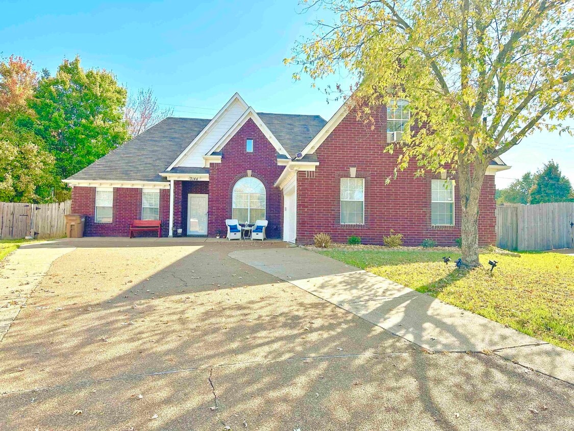 Primary Photo - 3144 Long Bridge Ln