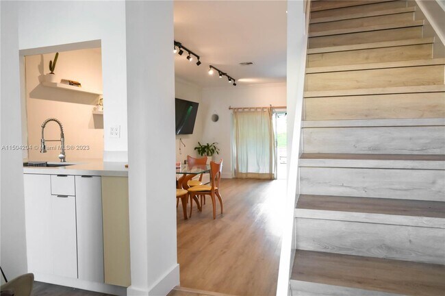 Foto del edificio - 8210 NW 10th St