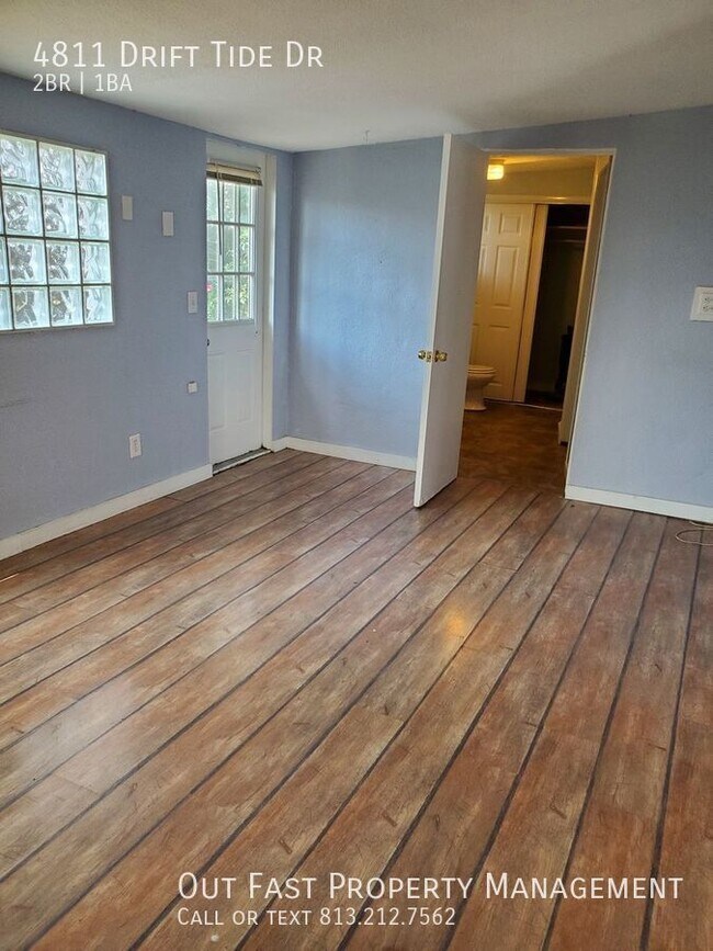 Building Photo - Homey 2-Bedroom Retreat in Grove Park, New...
