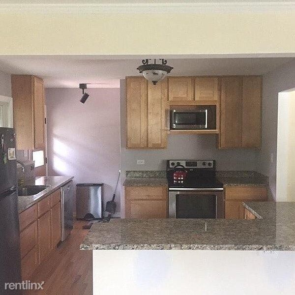 Foto del edificio - 3 br, 2 bath House - 341 South Poplar Avenue