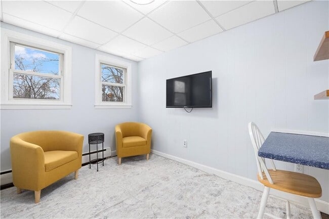 Building Photo - 4 Rego Rd