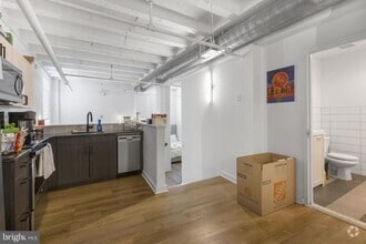 Building Photo - 109 W Wildey St
