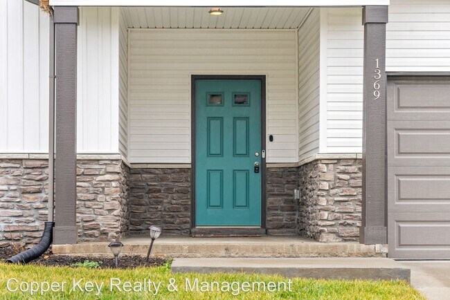Building Photo - 3 br, 3 bath House - 1369 Dan Brown Drive