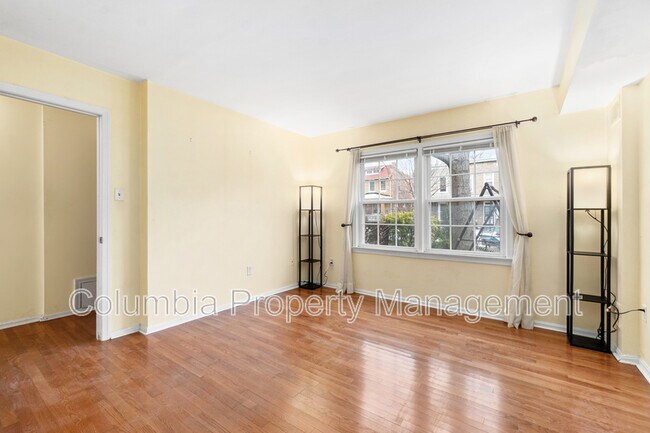 Foto del edificio - 1119 G St SE