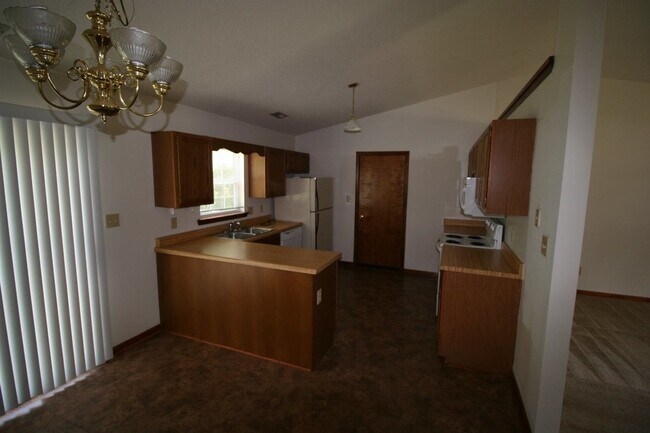 Building Photo - 601 Fillmore Ct