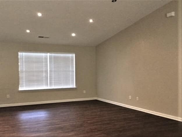 Foto del edificio - 135 Crescent Creek Ct