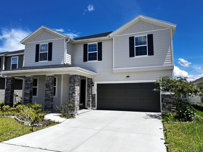 Building Photo - Huge 4/3 with over 3k sqft at The Preserve...