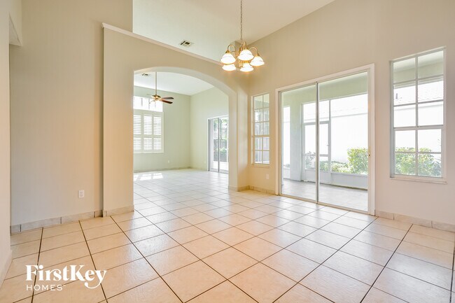 Foto del edificio - 13455 Lake Turnberry Cir