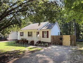Building Photo - 5716 Woof Pl
