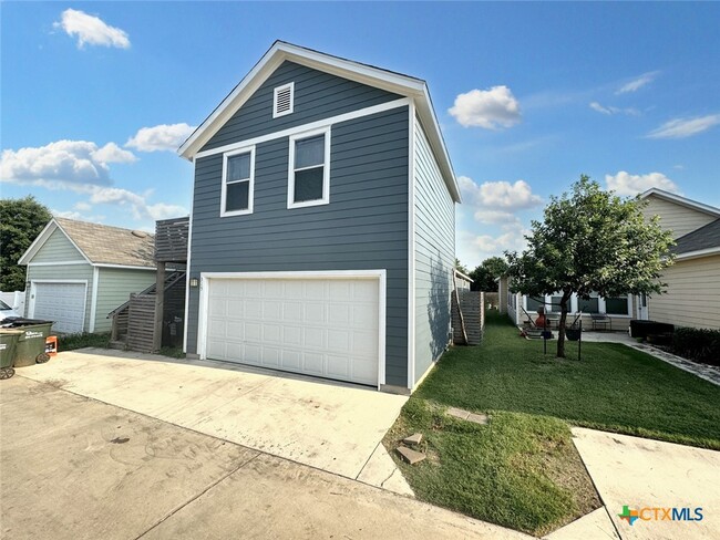 Foto del edificio - 315 Rachel St