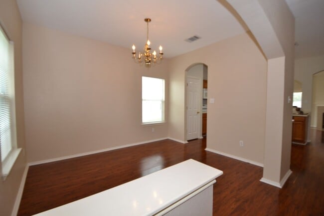 Building Photo - 3/2 Home in Hutto
