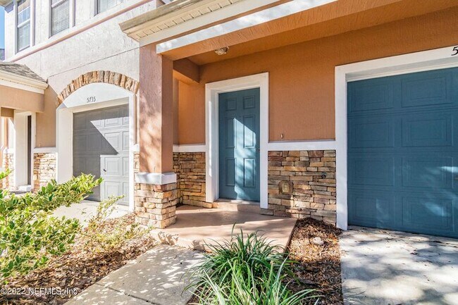 Foto del edificio - 5737 Parkstone Crossing Dr