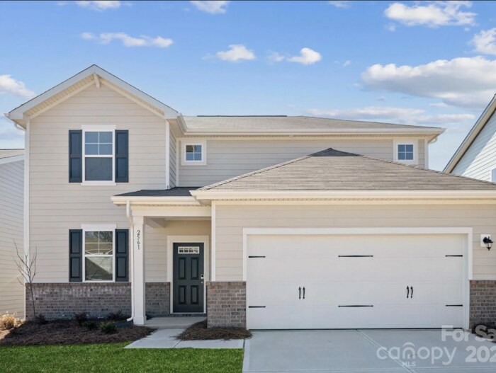 Primary Photo - Stunning 5-Bed, 3-Bath Home in Desirable B...