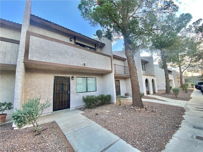 Building Photo - 5247 Lisagayle Ct