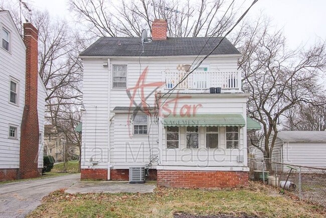 Foto del edificio - 3801 Woodridge Rd