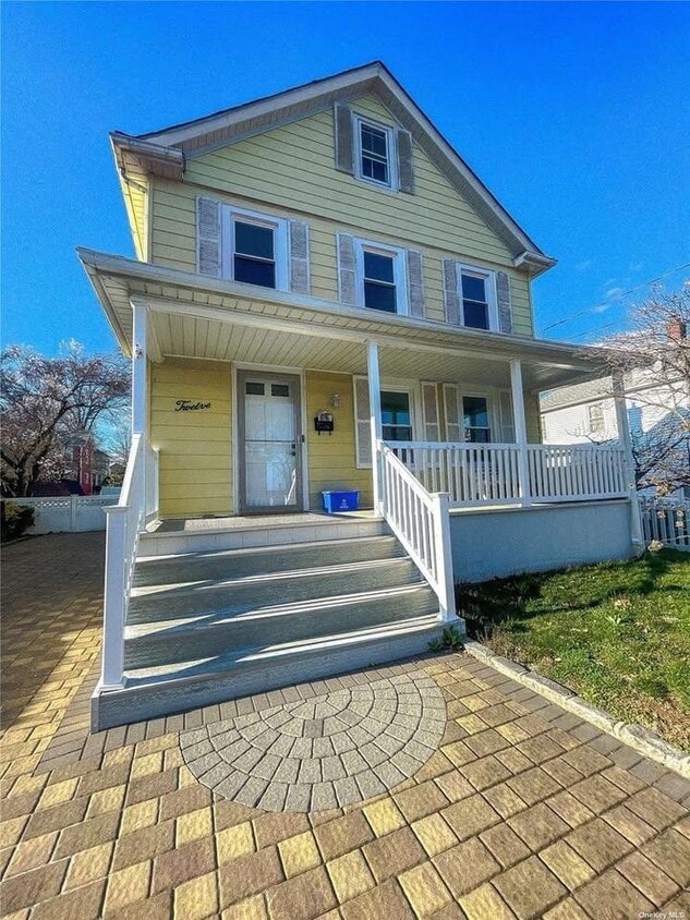 Primary Photo - 12 Valentine St