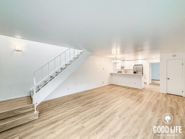 Foto del edificio - 3BD/2BA Condo in University City with Community Pool, Private Patio & In-Unit Laundry