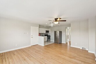Building Photo - 7239 Haverford Ave