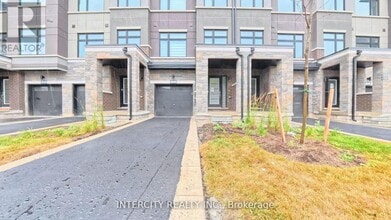 Building Photo - 76 Fieldridge Cres