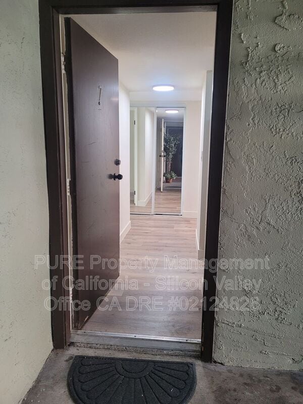 Foto del edificio - 291 Tradewinds Dr