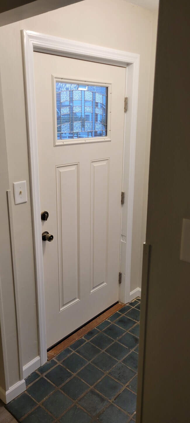 Entrada principal - 1109 Chester St