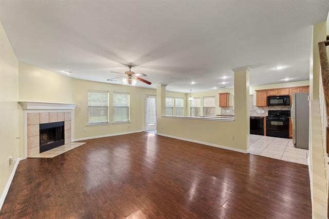 Building Photo - 10528 Cochron Dr