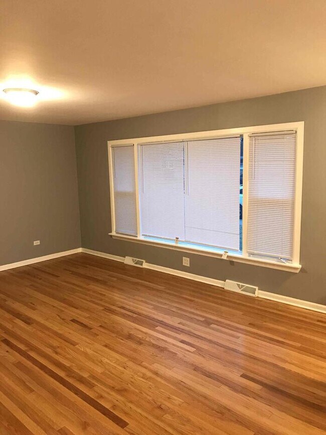Foto del edificio - 736 E 163rd St