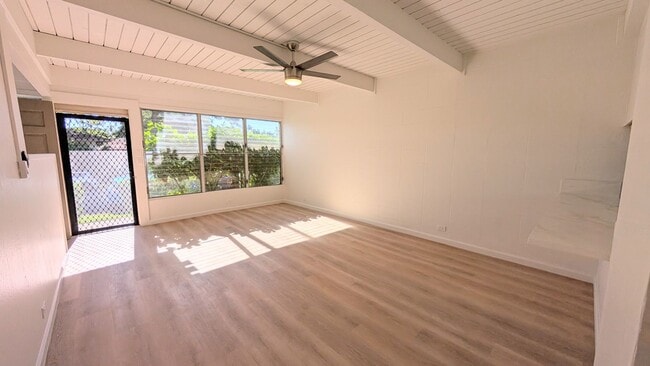 Building Photo - Newly Remodeled 2 bed 2 Bath Townhouse at Waialae Gardens in Kahala