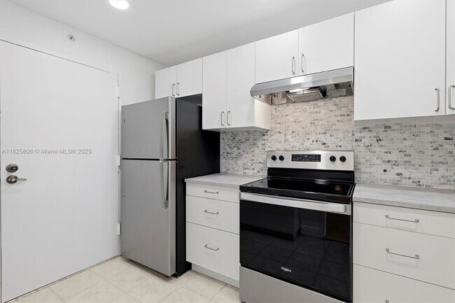 Foto del edificio - 625 Biltmore Way