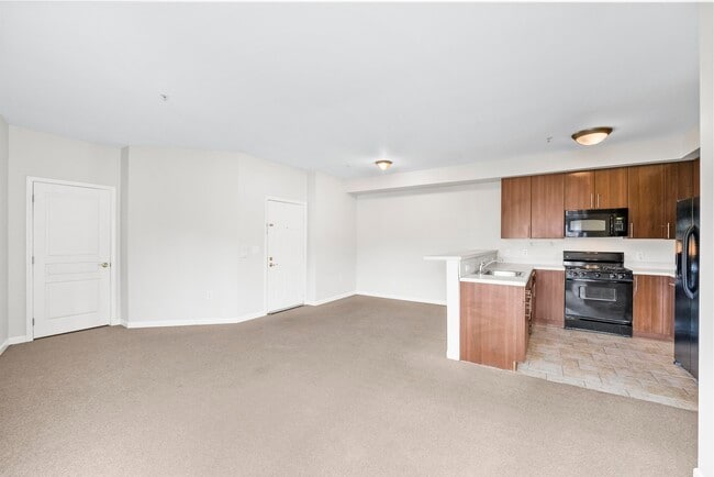 Building Photo - 845 Newark Ave