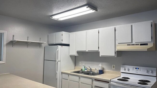 Foto del edificio - 2113 Gillam Wy