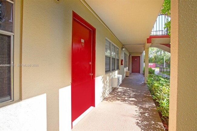 Foto del edificio - 13350 SW 1st St