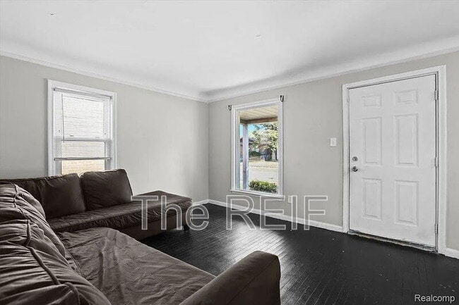 Building Photo - 20045 Greenlawn St